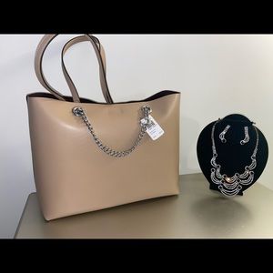 Coach Signature Chain Central Tote